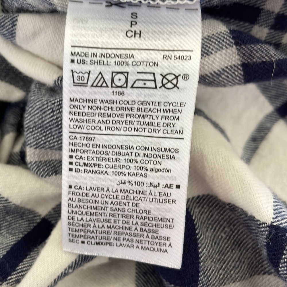 Old Navy blue white classic plaid flannel button down shirt size small - Picture 8 of 8